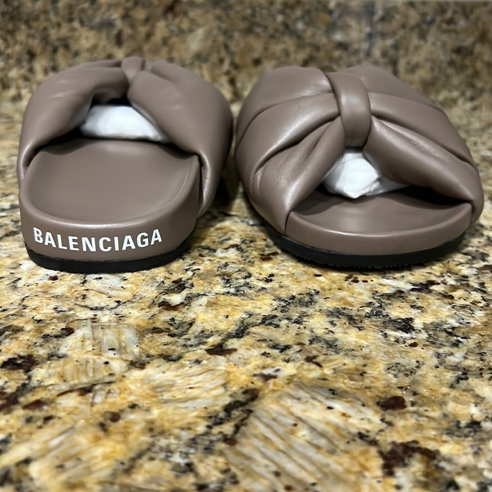 Balenciaga Puffy Slid L20